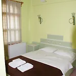 Hotel Flora 3*