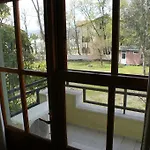 Flora 3*